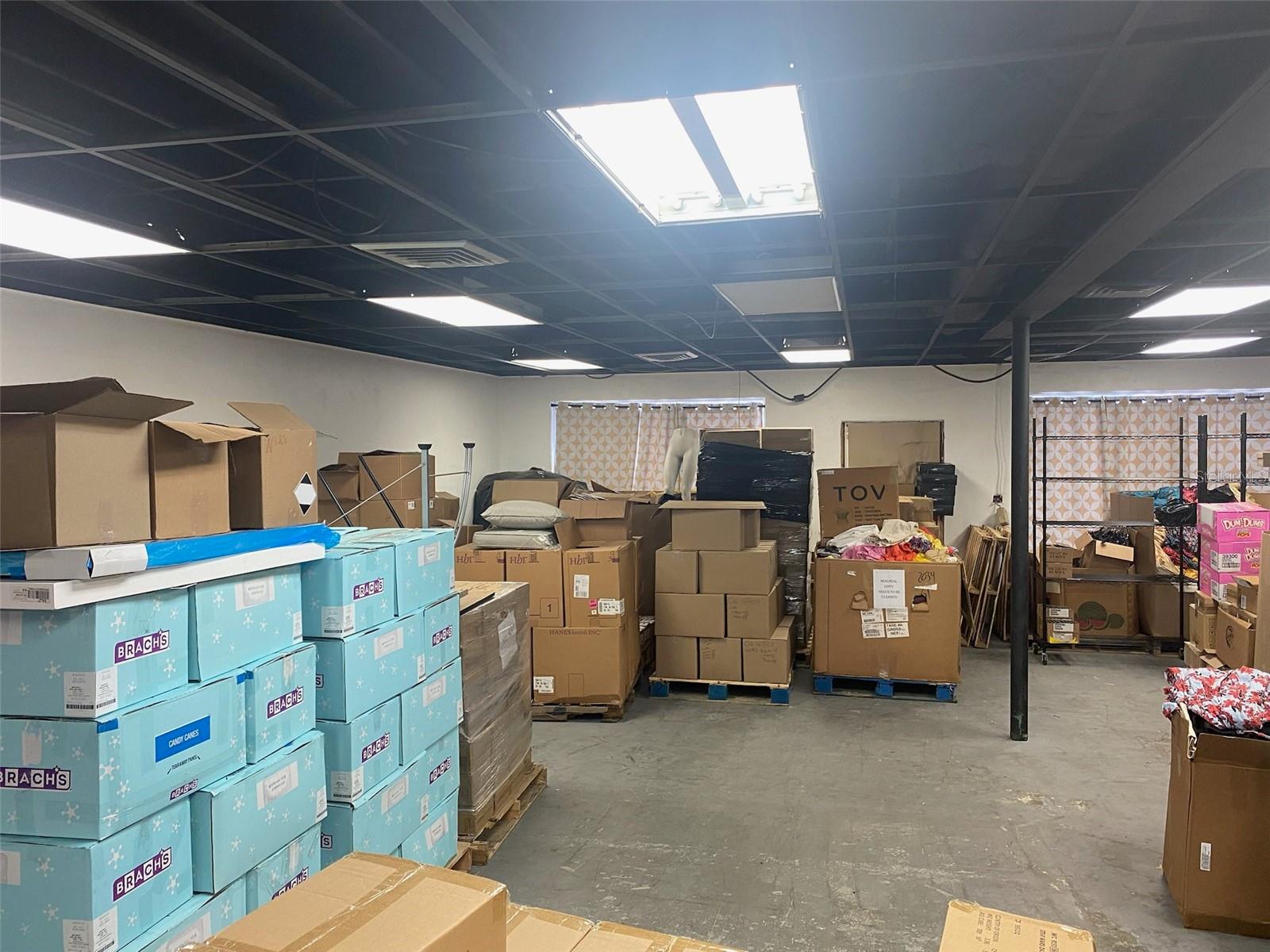 Image 2 of 6 For 9275 Park Boulevard