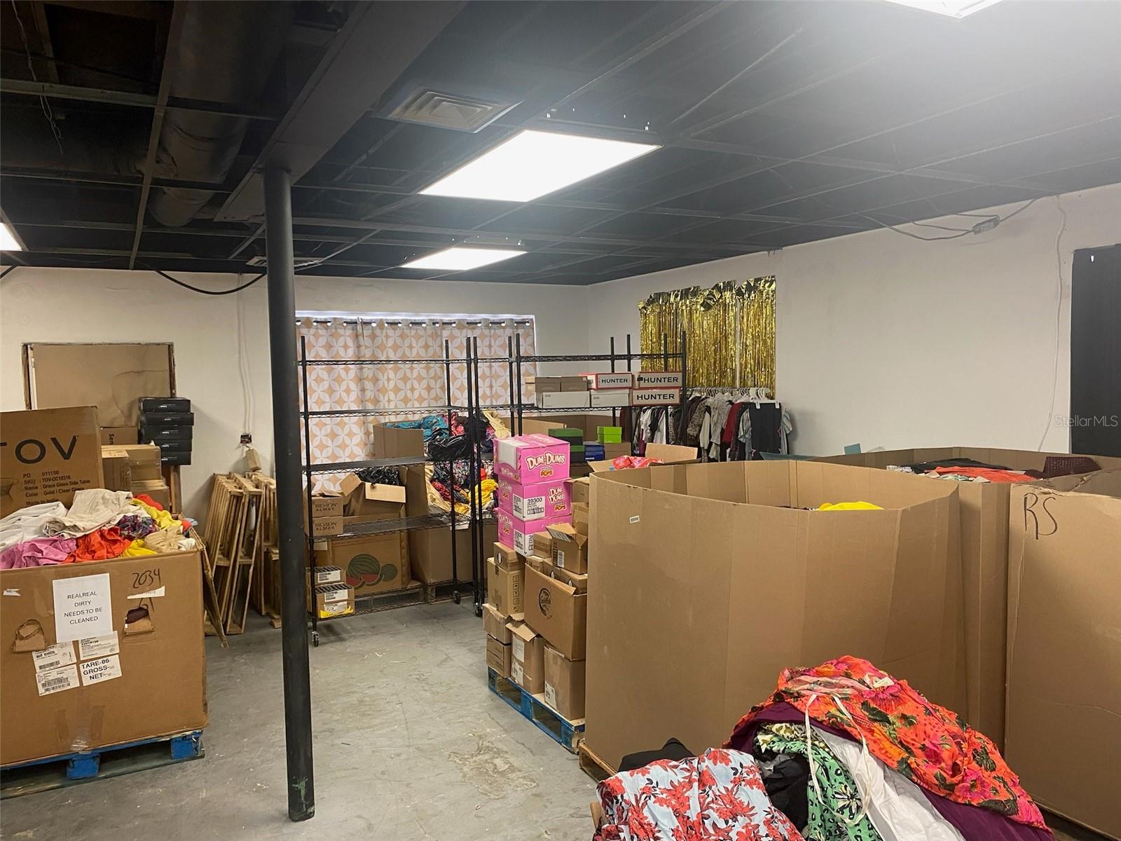 Image 3 of 6 For 9275 Park Boulevard