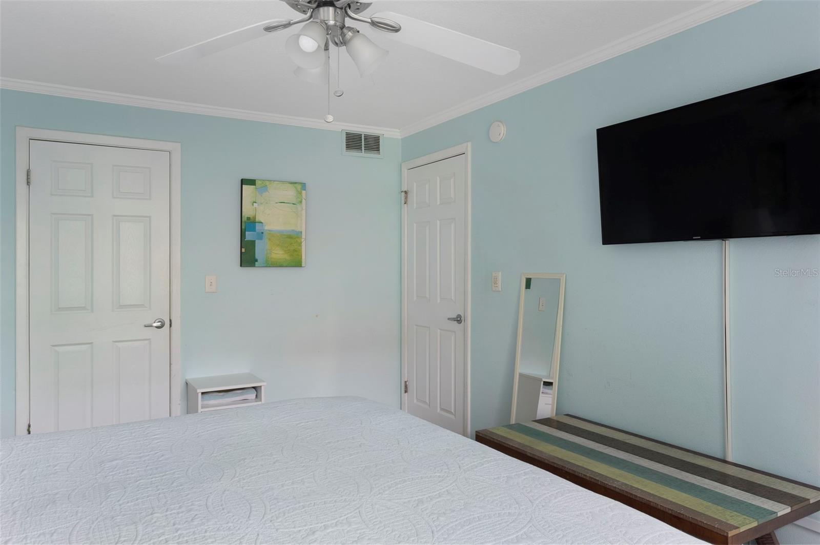 Image 22 of 26 For 2109 Gulf Boulevard 1b