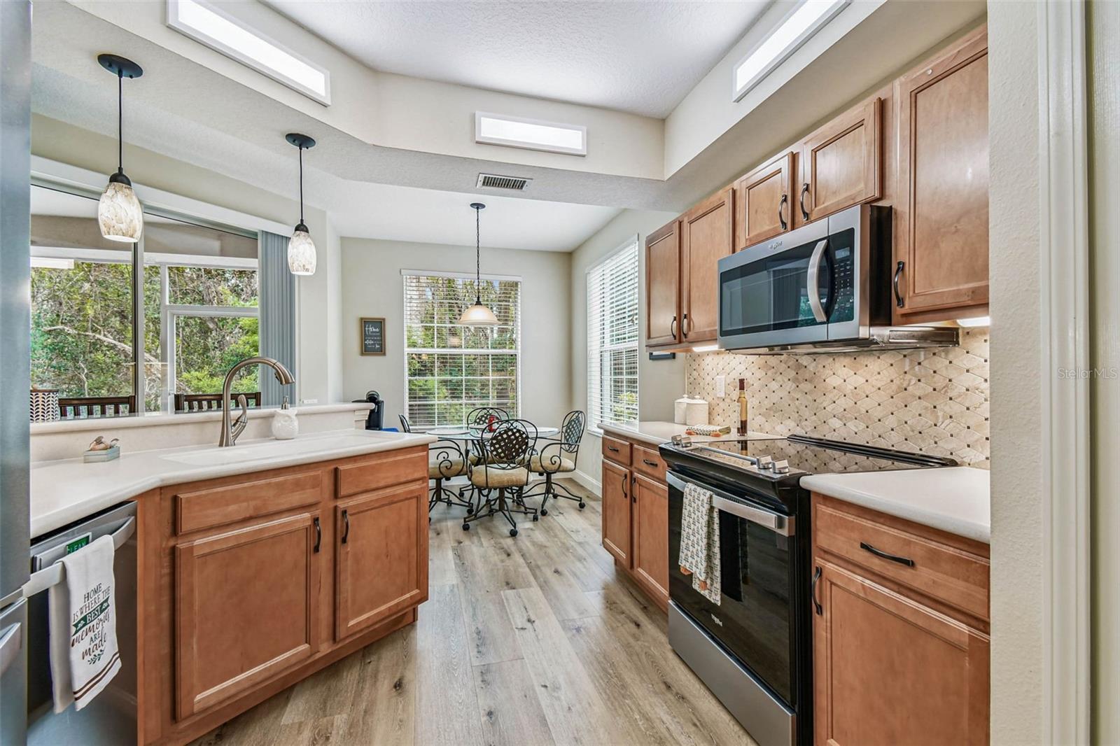Image 48 of 66 For 826 Lantern Way 103