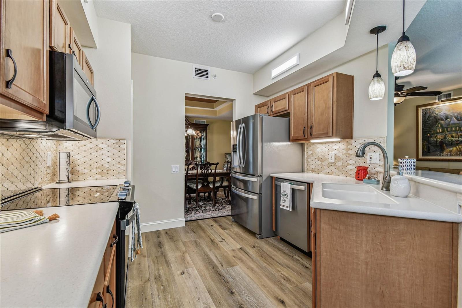 Image 50 of 66 For 826 Lantern Way 103