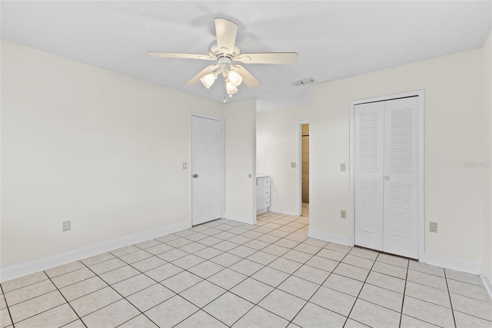 Image 11 of 24 For 5898 Sagunto Street