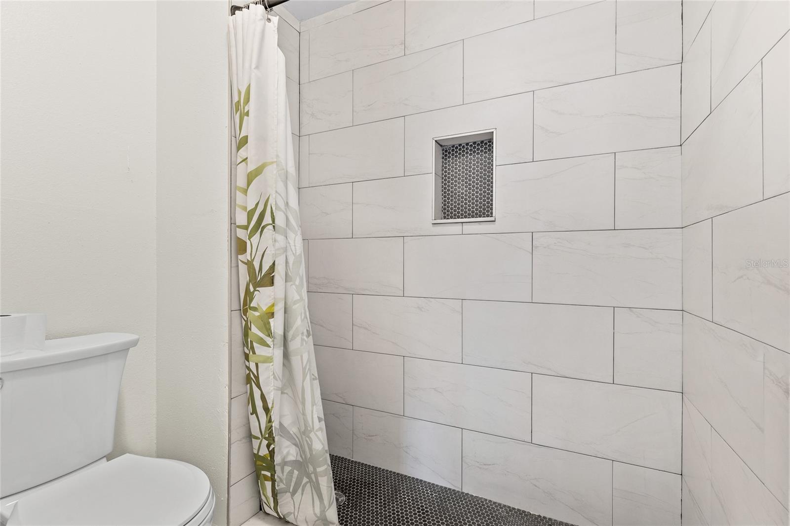 Image 12 of 24 For 5898 Sagunto Street