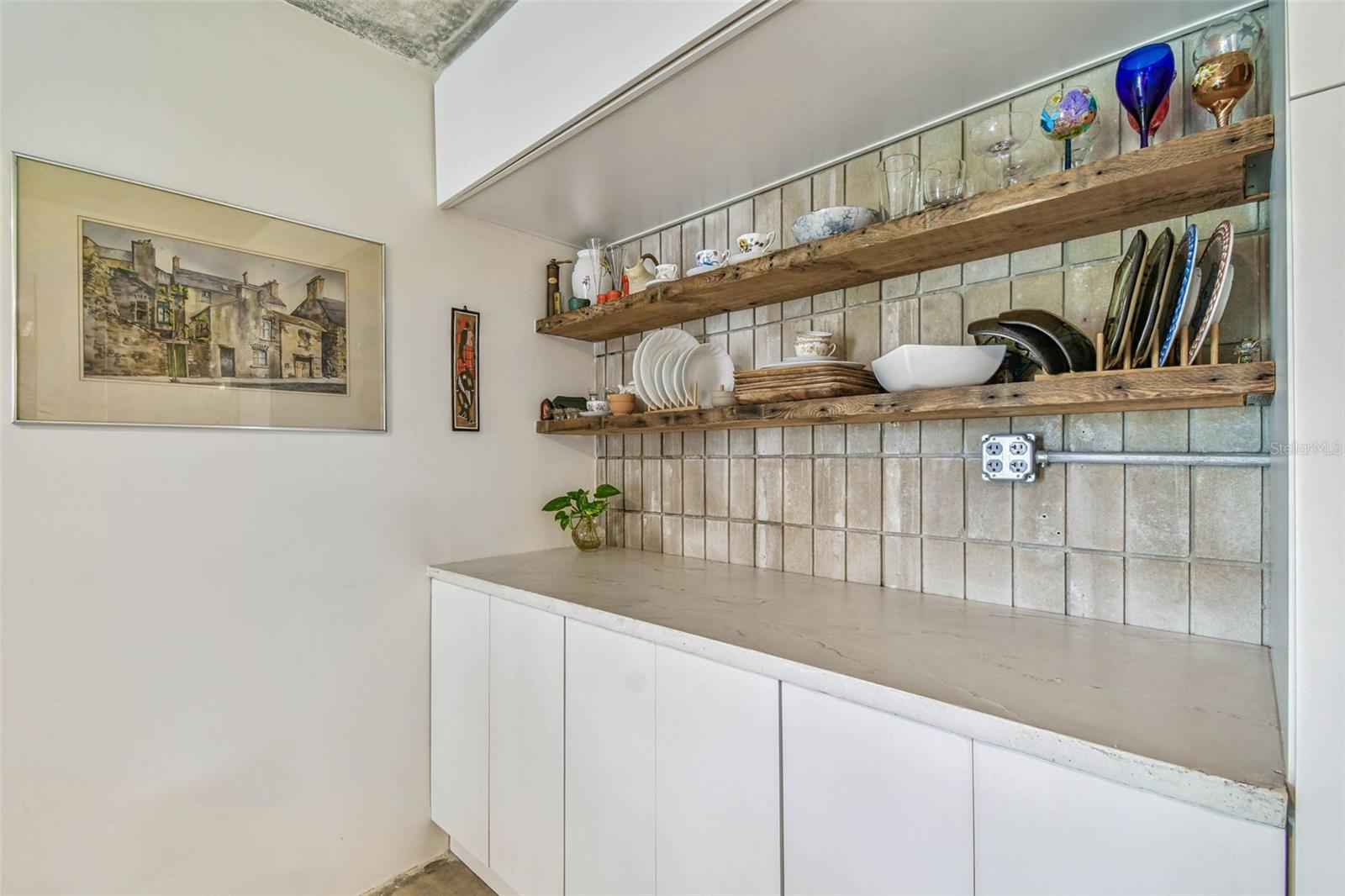 Image 22 of 73 For 2424 Tampa Bay Boulevard D206