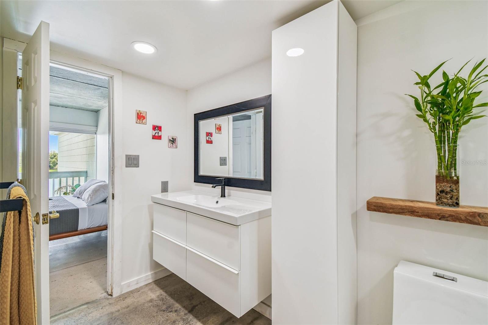 Image 26 of 73 For 2424 Tampa Bay Boulevard D206