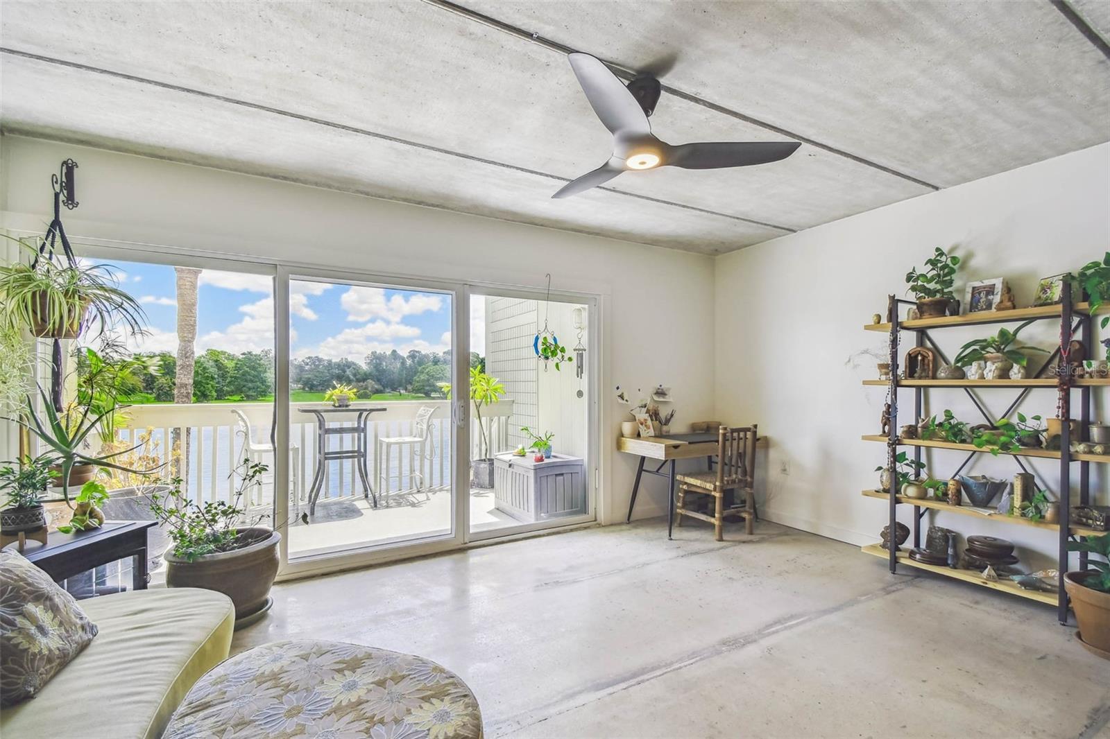 Image 3 of 73 For 2424 Tampa Bay Boulevard D206