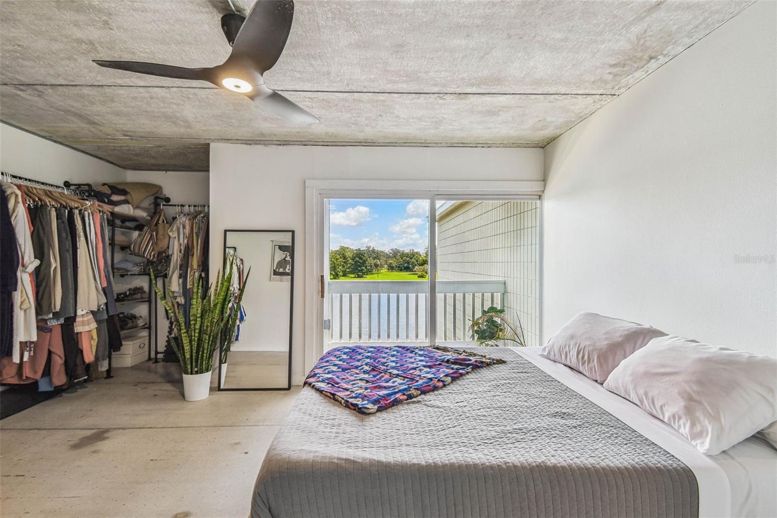 Image 32 of 73 For 2424 Tampa Bay Boulevard D206