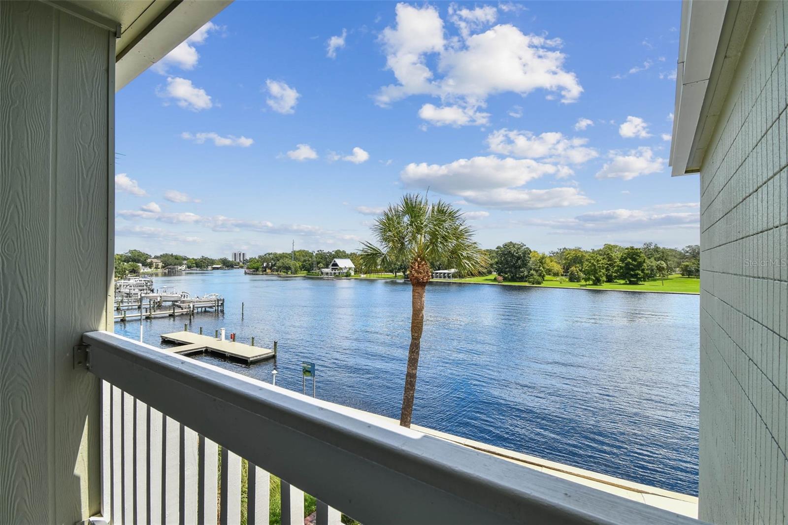 Image 34 of 73 For 2424 Tampa Bay Boulevard D206