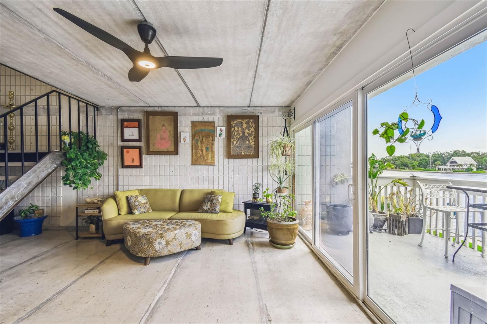 Image 4 of 73 For 2424 Tampa Bay Boulevard D206