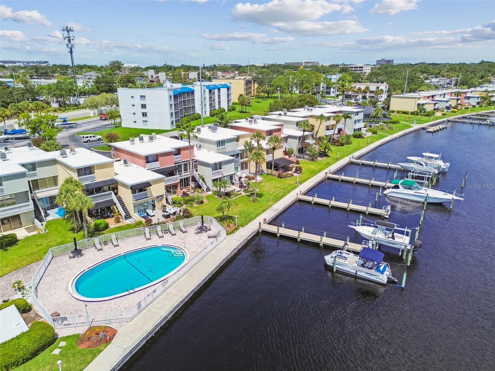 Image 40 of 73 For 2424 Tampa Bay Boulevard D206