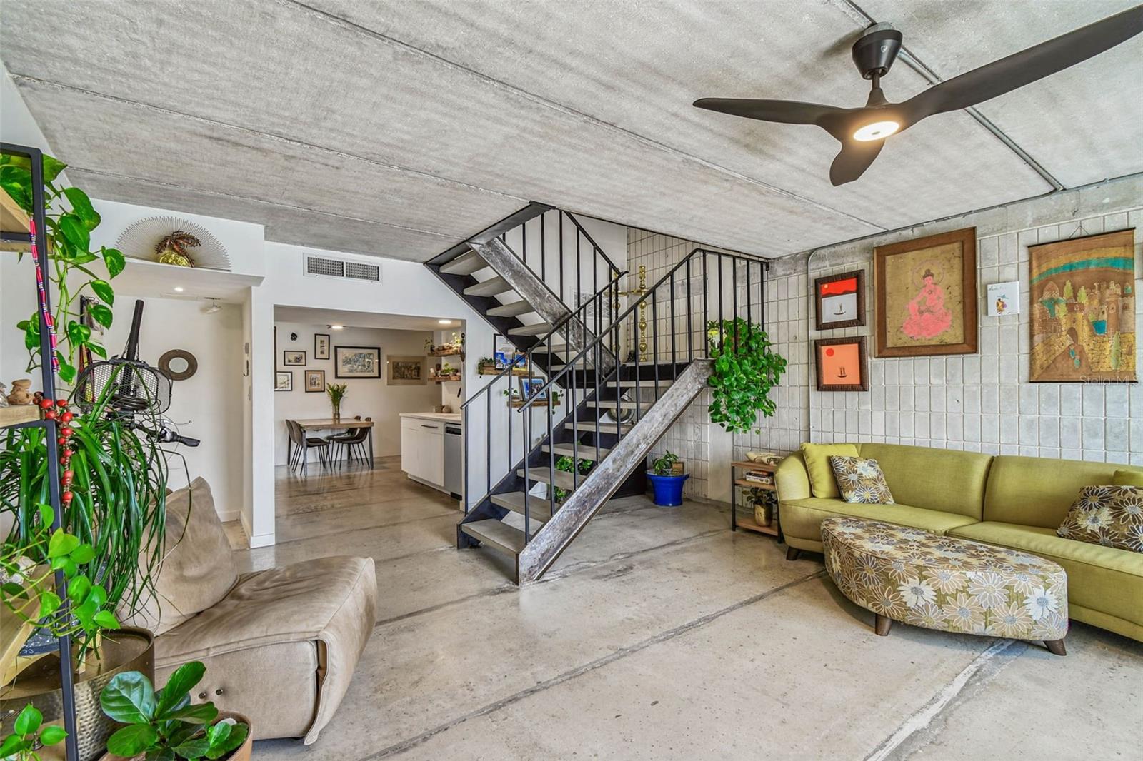 Image 5 of 73 For 2424 Tampa Bay Boulevard D206