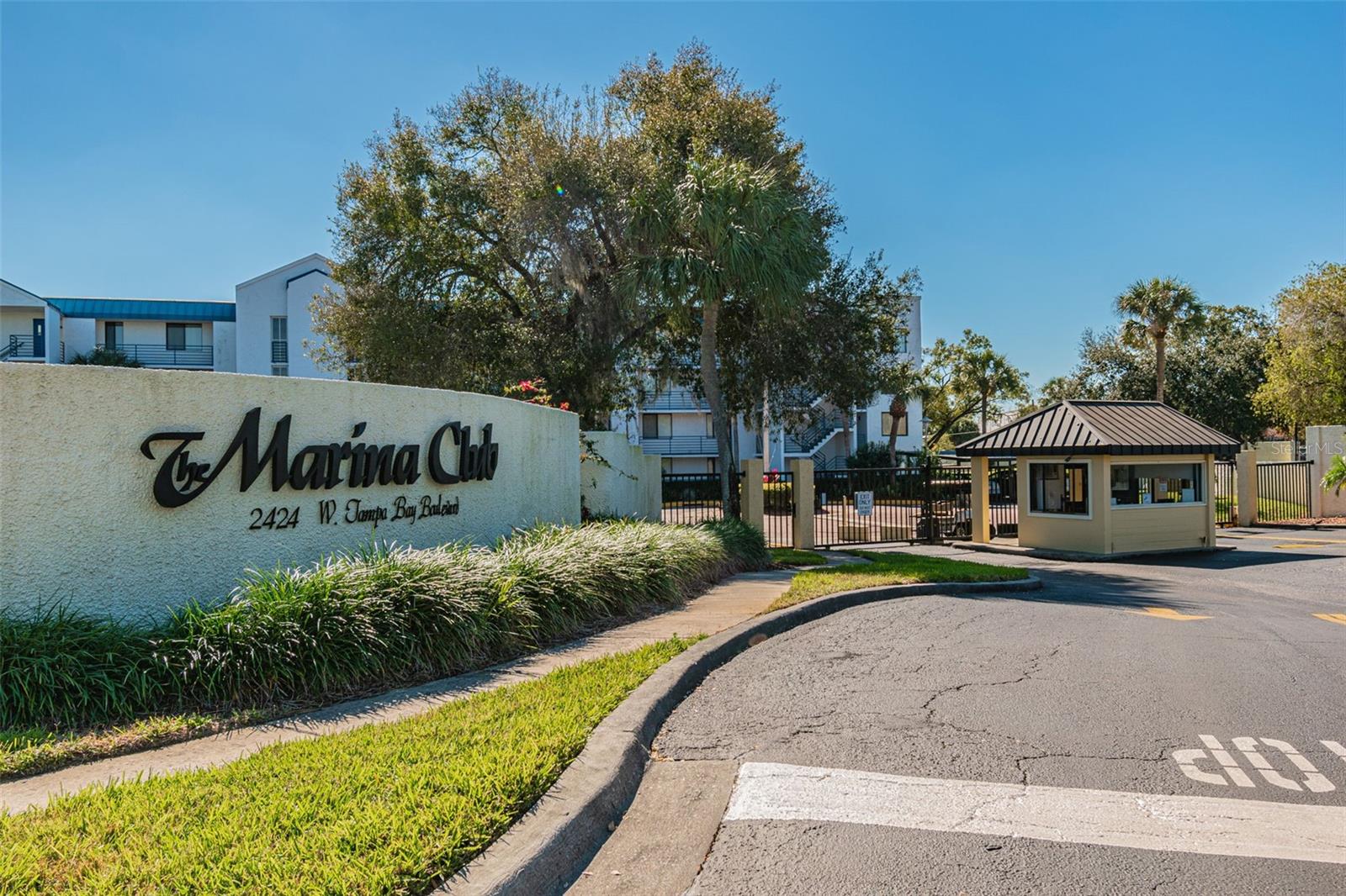 Image 62 of 73 For 2424 Tampa Bay Boulevard D206