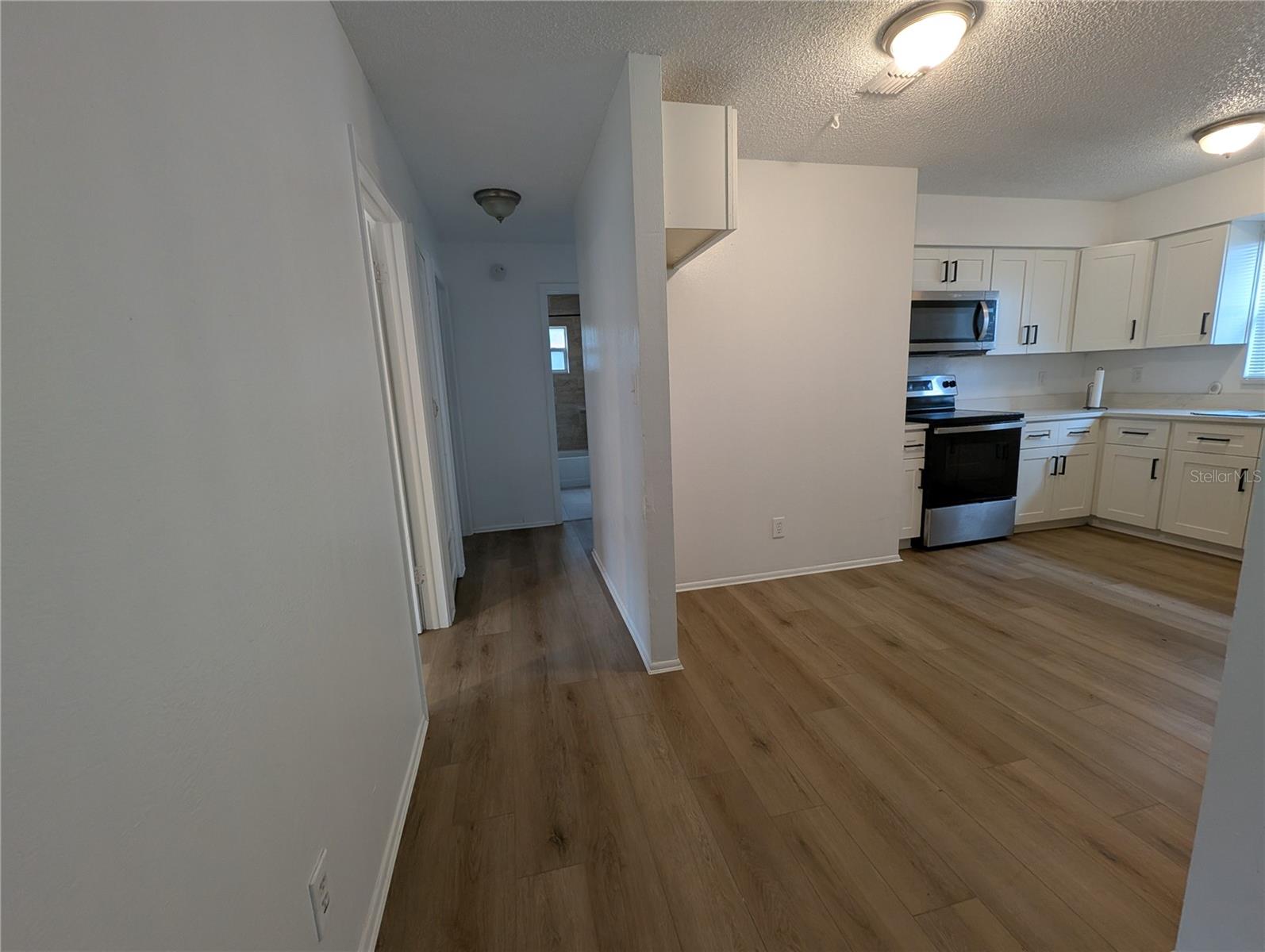 Image 8 of 30 For 342 21st Avenue S