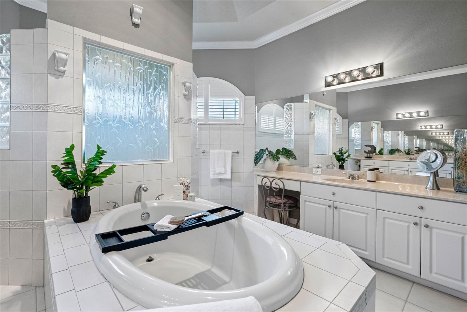 Image 23 of 50 For 6523 Alcester Drive