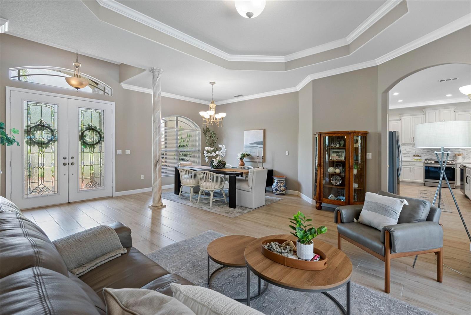 Image 7 of 50 For 6523 Alcester Drive