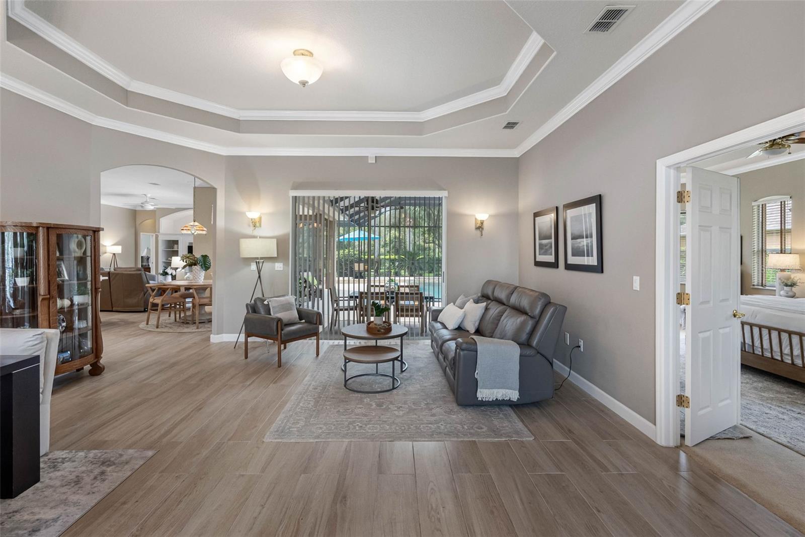 Image 8 of 50 For 6523 Alcester Drive