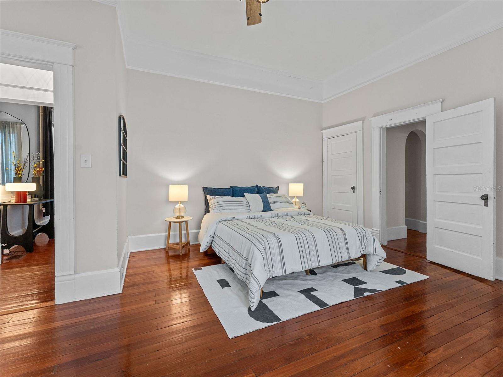 Image 14 of 48 For 306 Ross Avenue