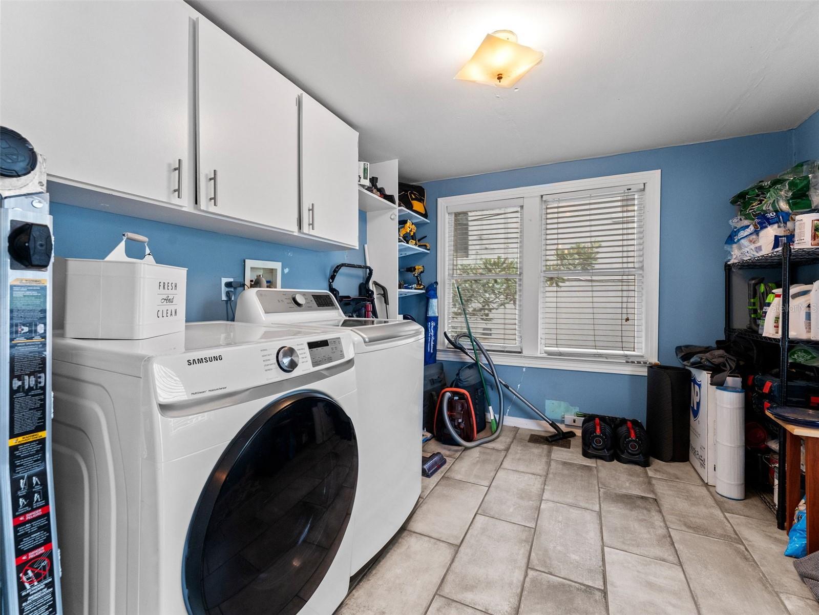 Image 24 of 48 For 306 Ross Avenue