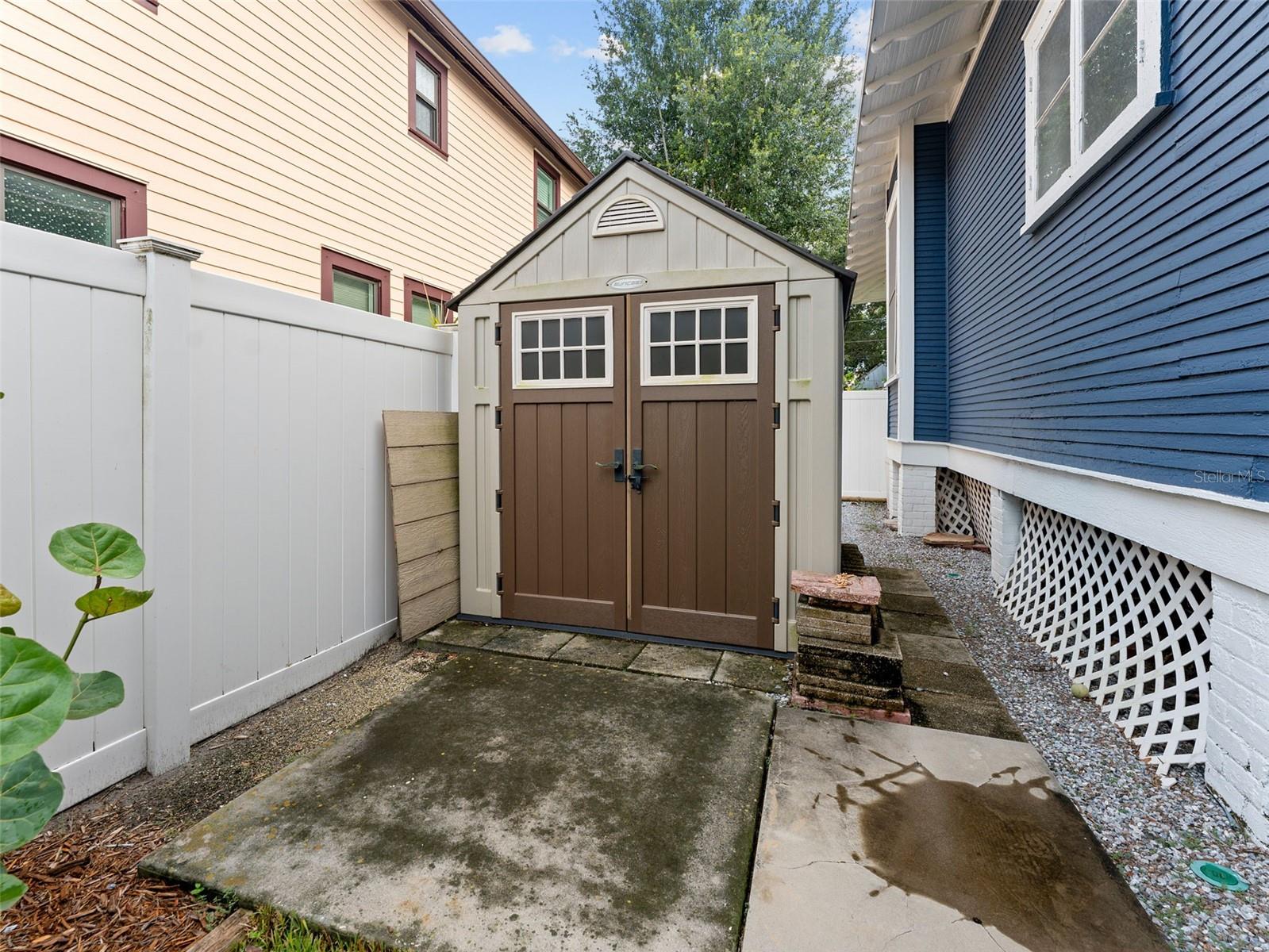 Image 38 of 48 For 306 Ross Avenue