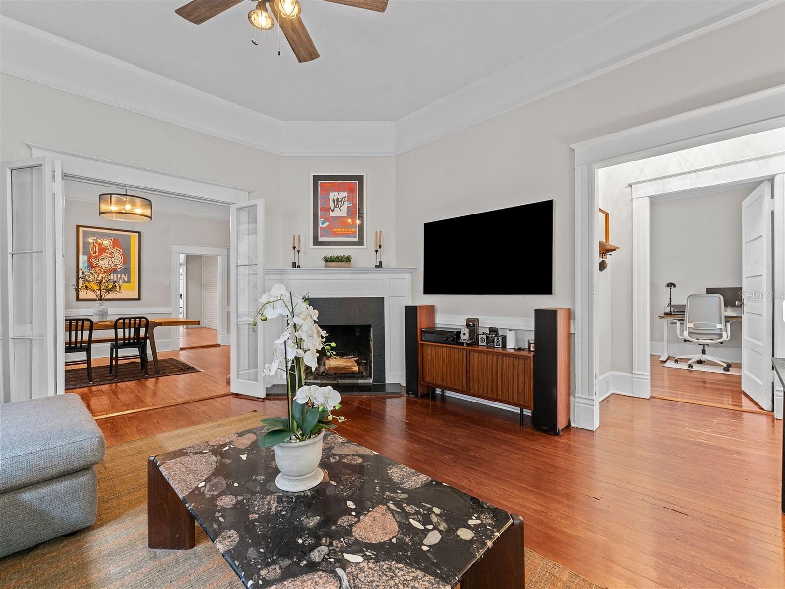 Image 9 of 48 For 306 Ross Avenue