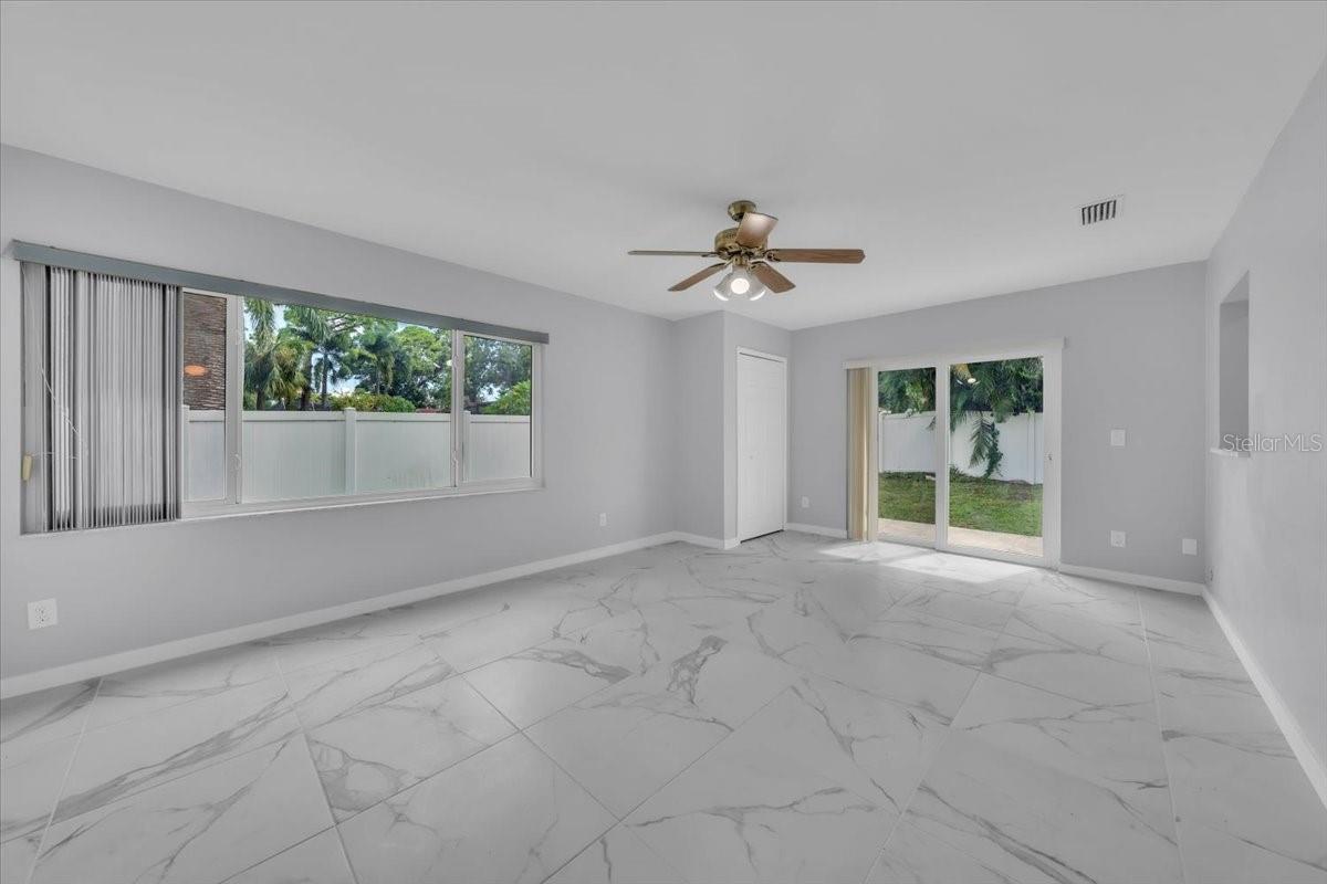 Image 21 of 46 For 5945 64th Terrace North