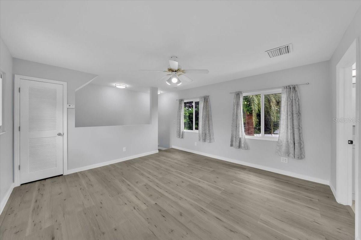 Image 27 of 46 For 5945 64th Terrace North
