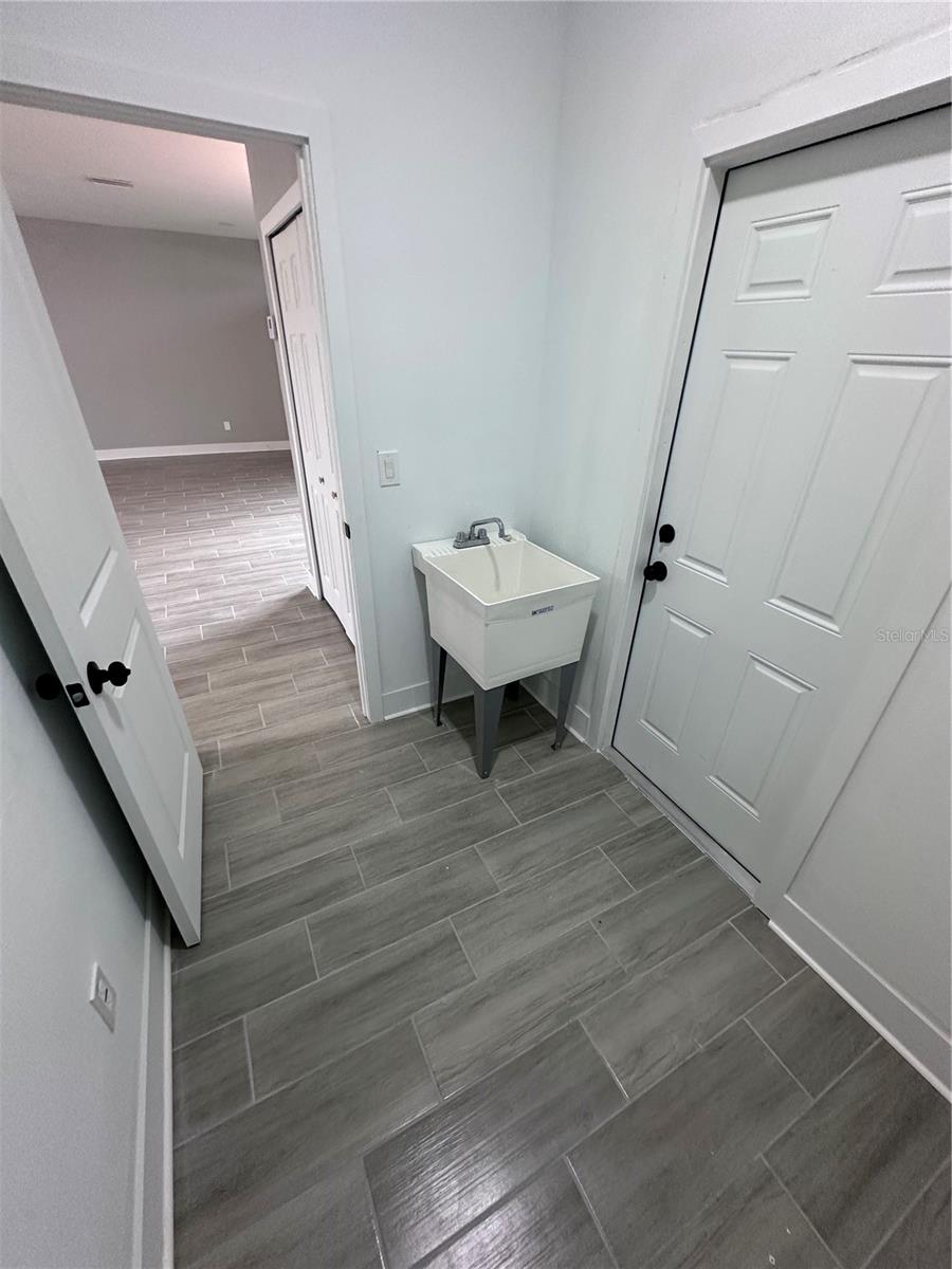 Image 41 of 49 For 13195 Drysdale Avenue