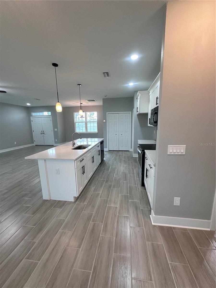Image 9 of 49 For 13195 Drysdale Avenue