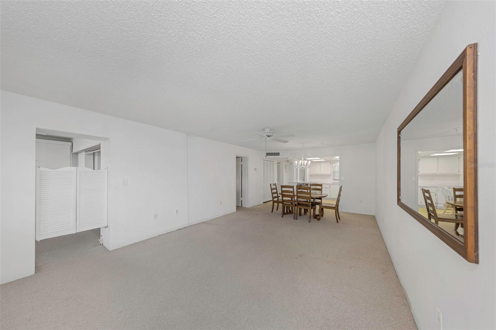 Image 12 of 95 For 4550 Cove Circle 207