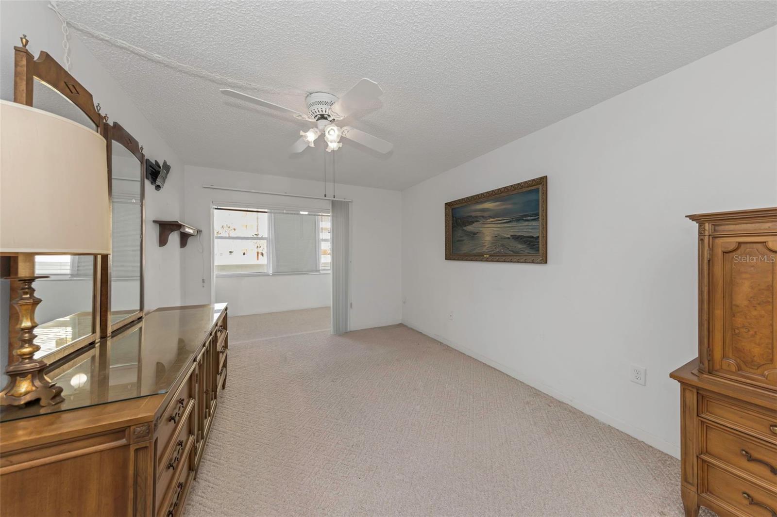 Image 29 of 95 For 4550 Cove Circle 207