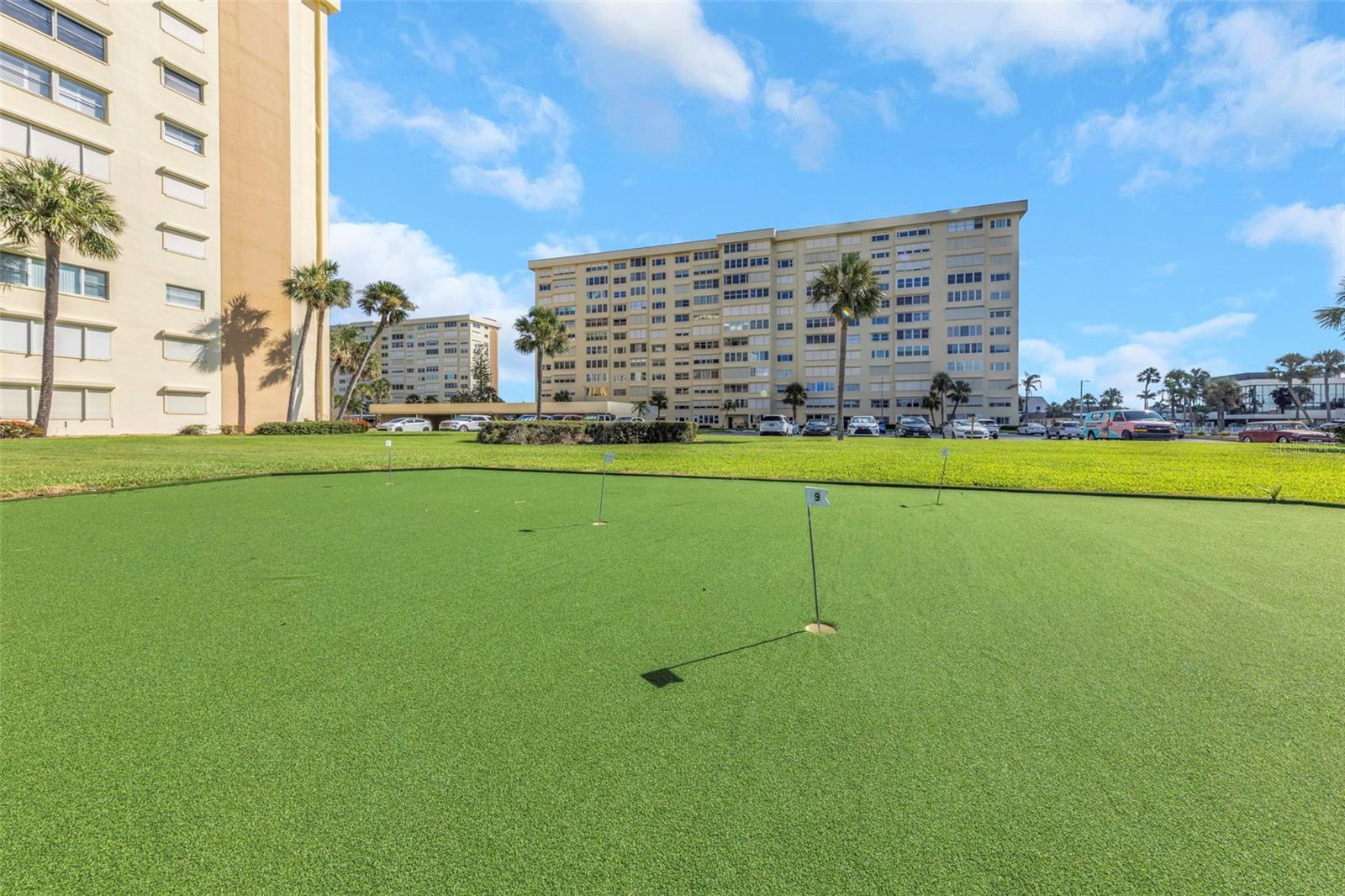 Image 66 of 95 For 4550 Cove Circle 207