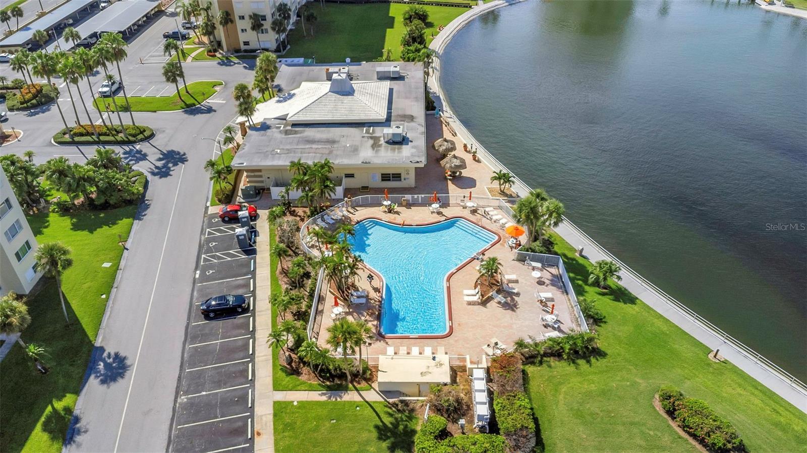 Image 78 of 95 For 4550 Cove Circle 207