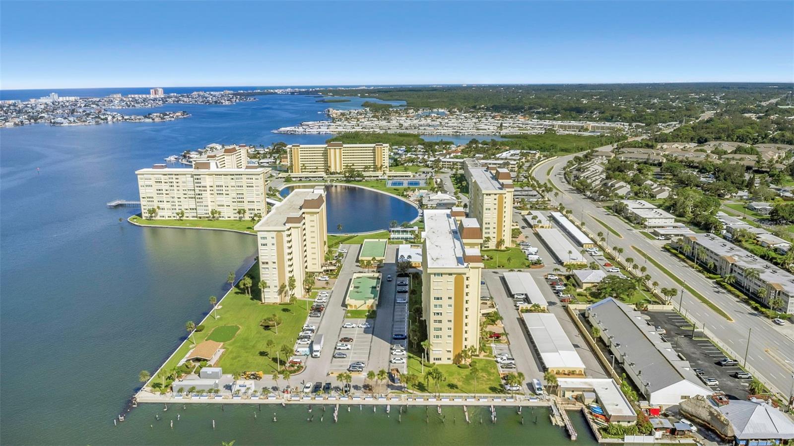 Image 84 of 95 For 4550 Cove Circle 207