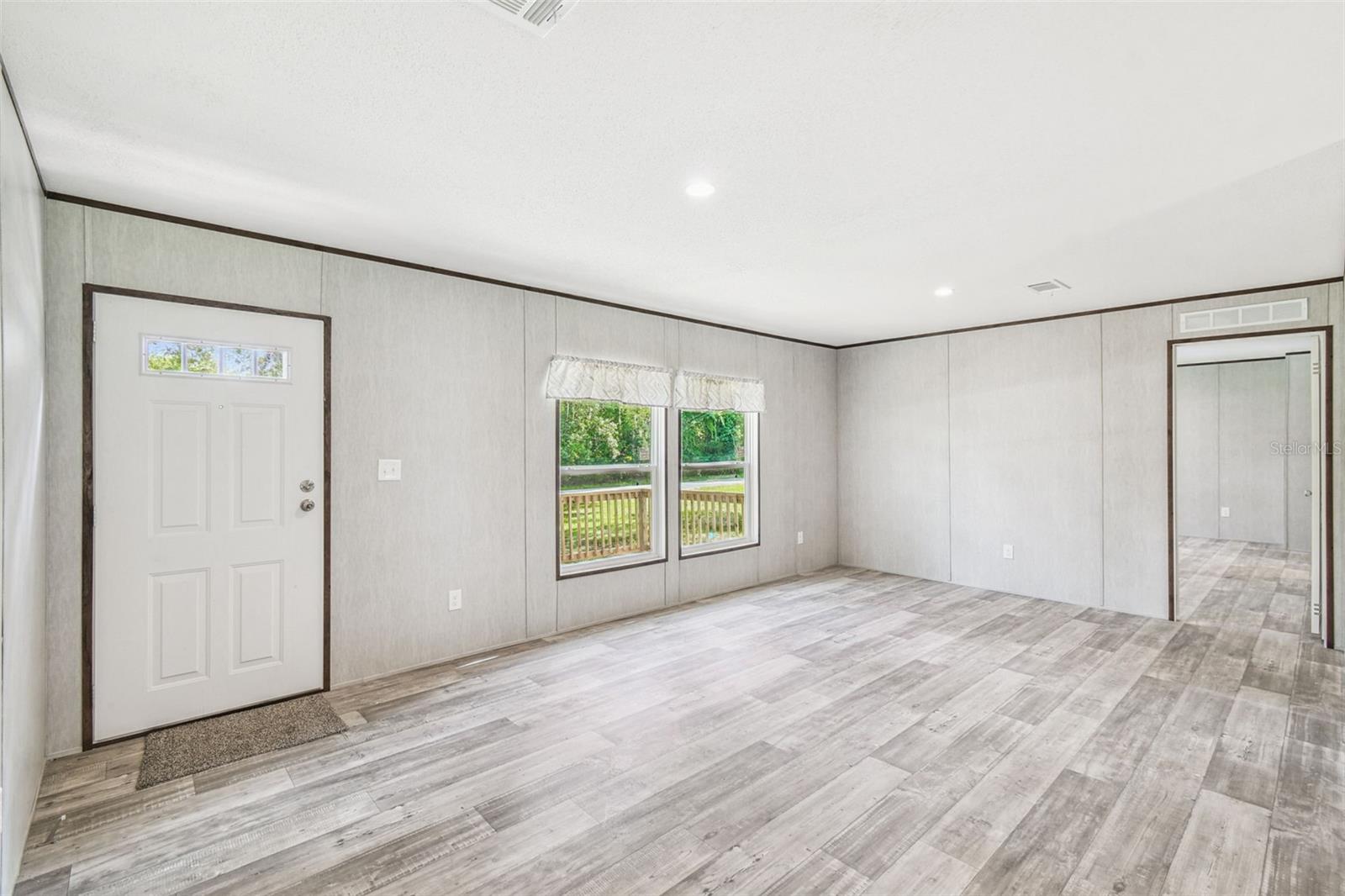Image 13 of 51 For 15507 Wilson Boulevard