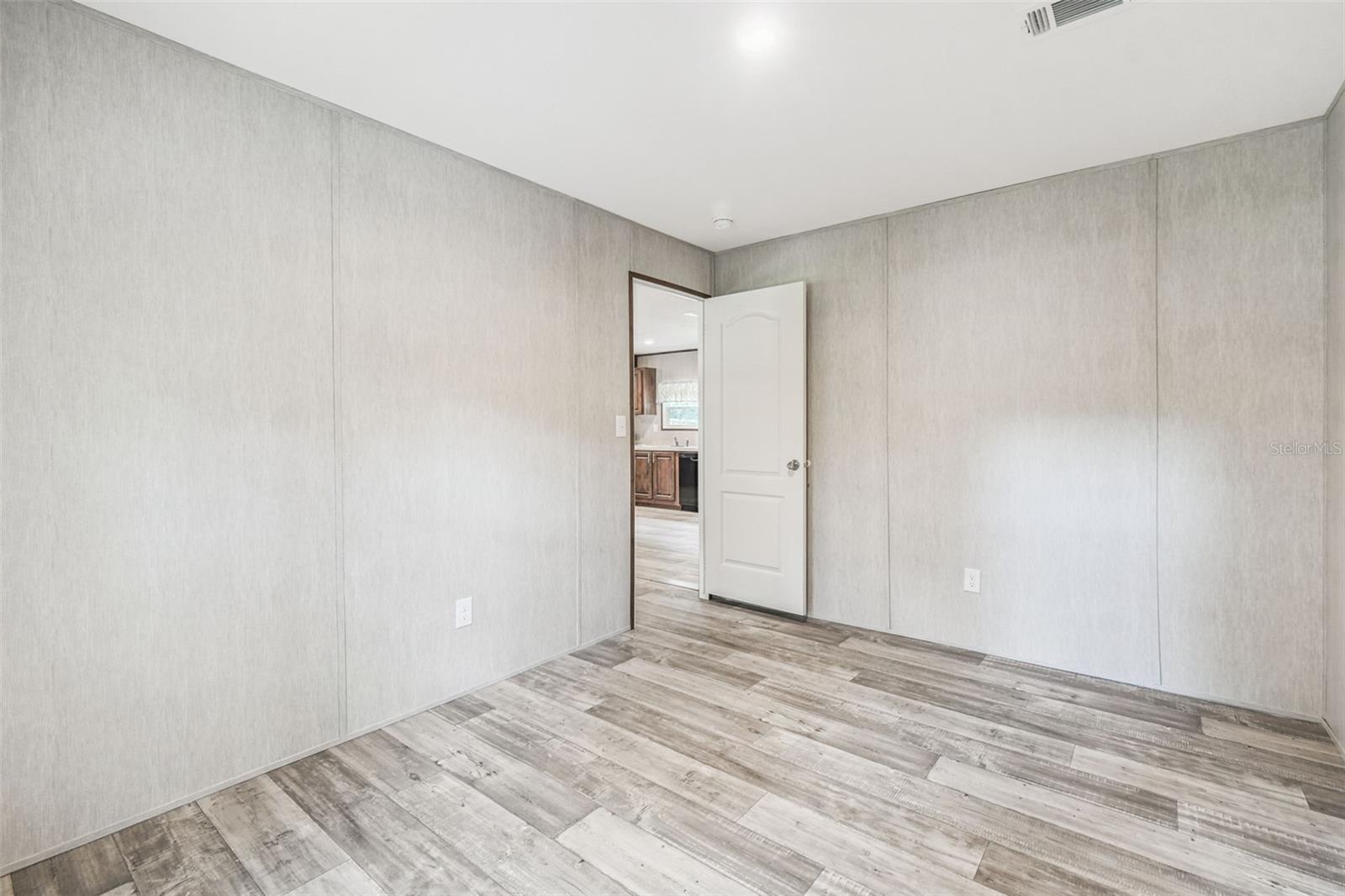 Image 36 of 51 For 15507 Wilson Boulevard