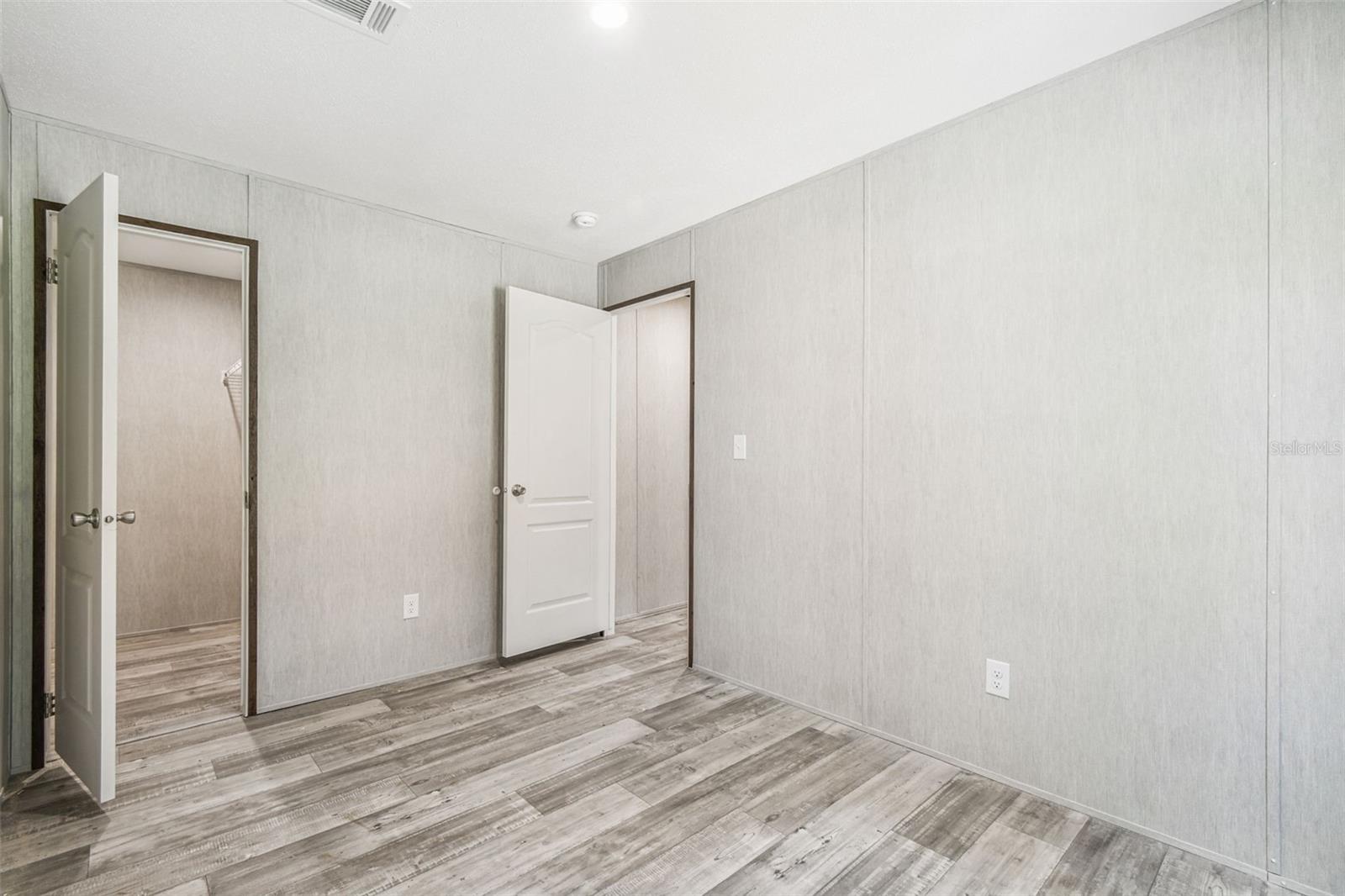 Image 42 of 51 For 15507 Wilson Boulevard