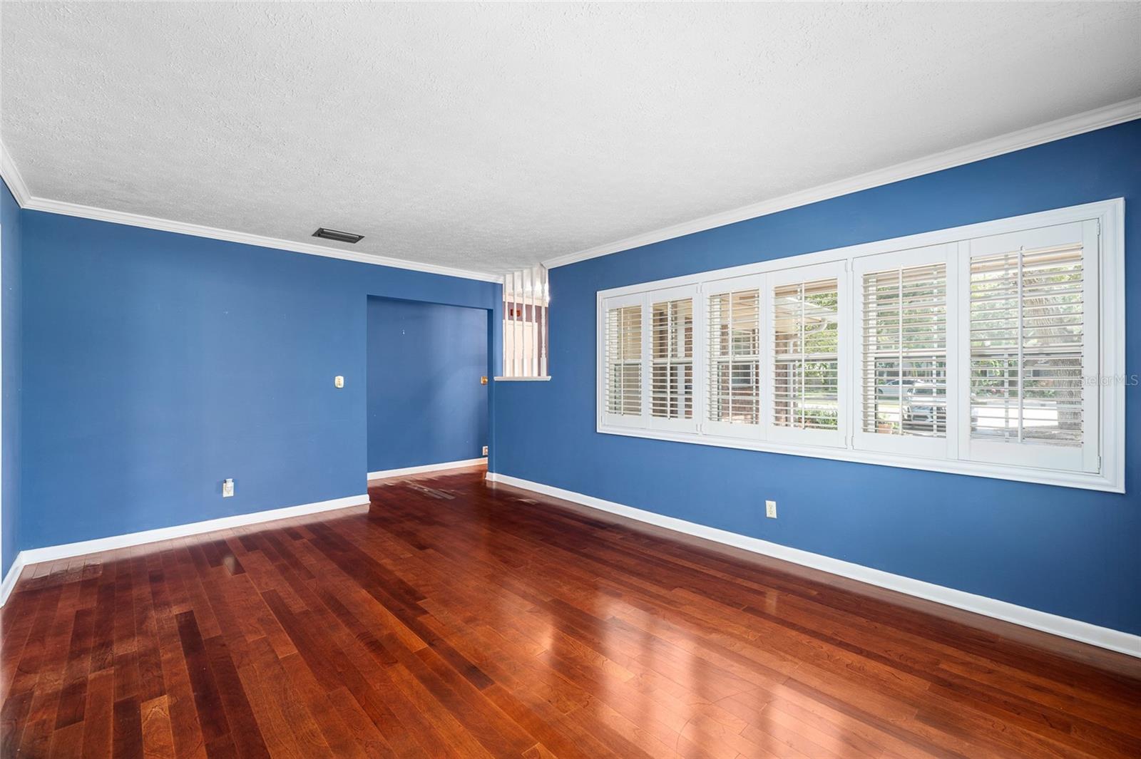 Image 6 of 44 For 4411 Estrella St