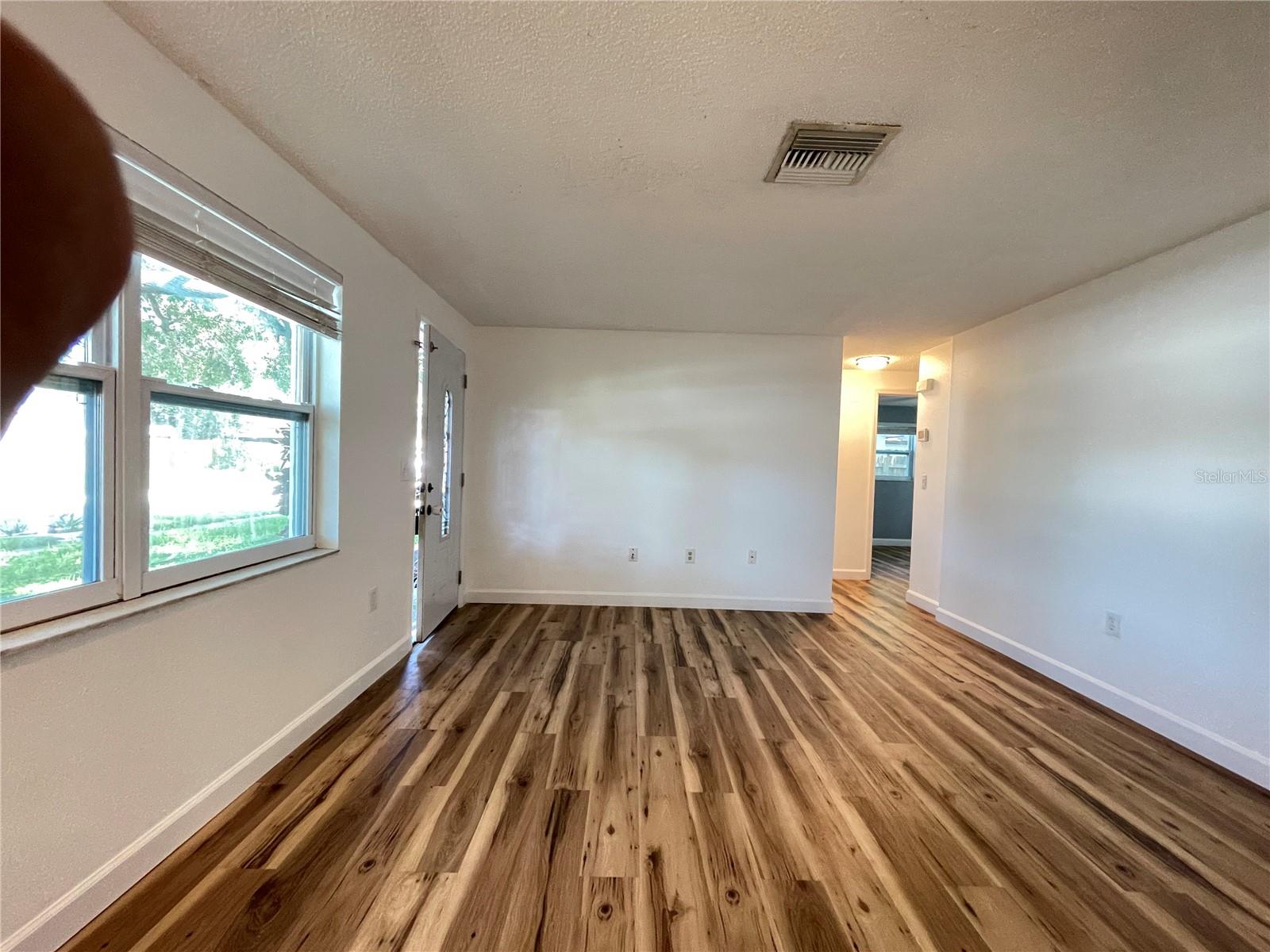 Image 11 of 40 For 8104 Badger Ln