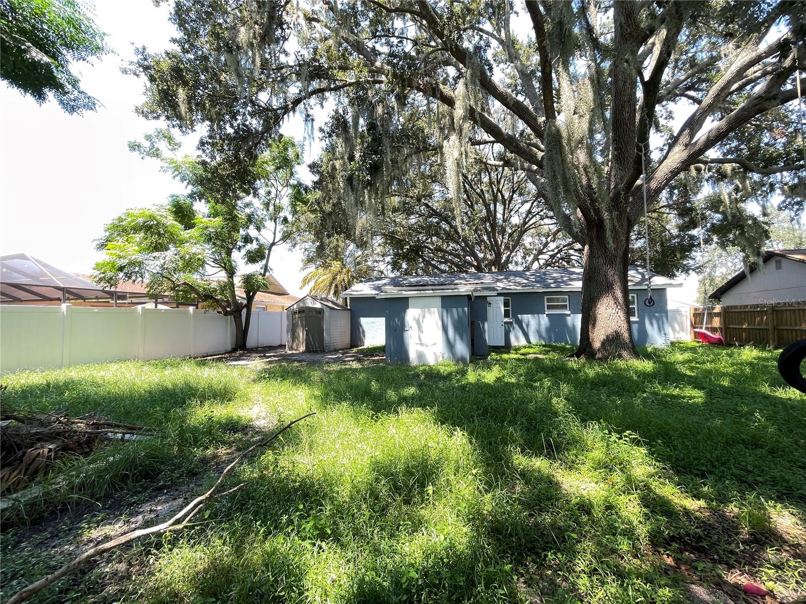 Image 31 of 40 For 8104 Badger Ln