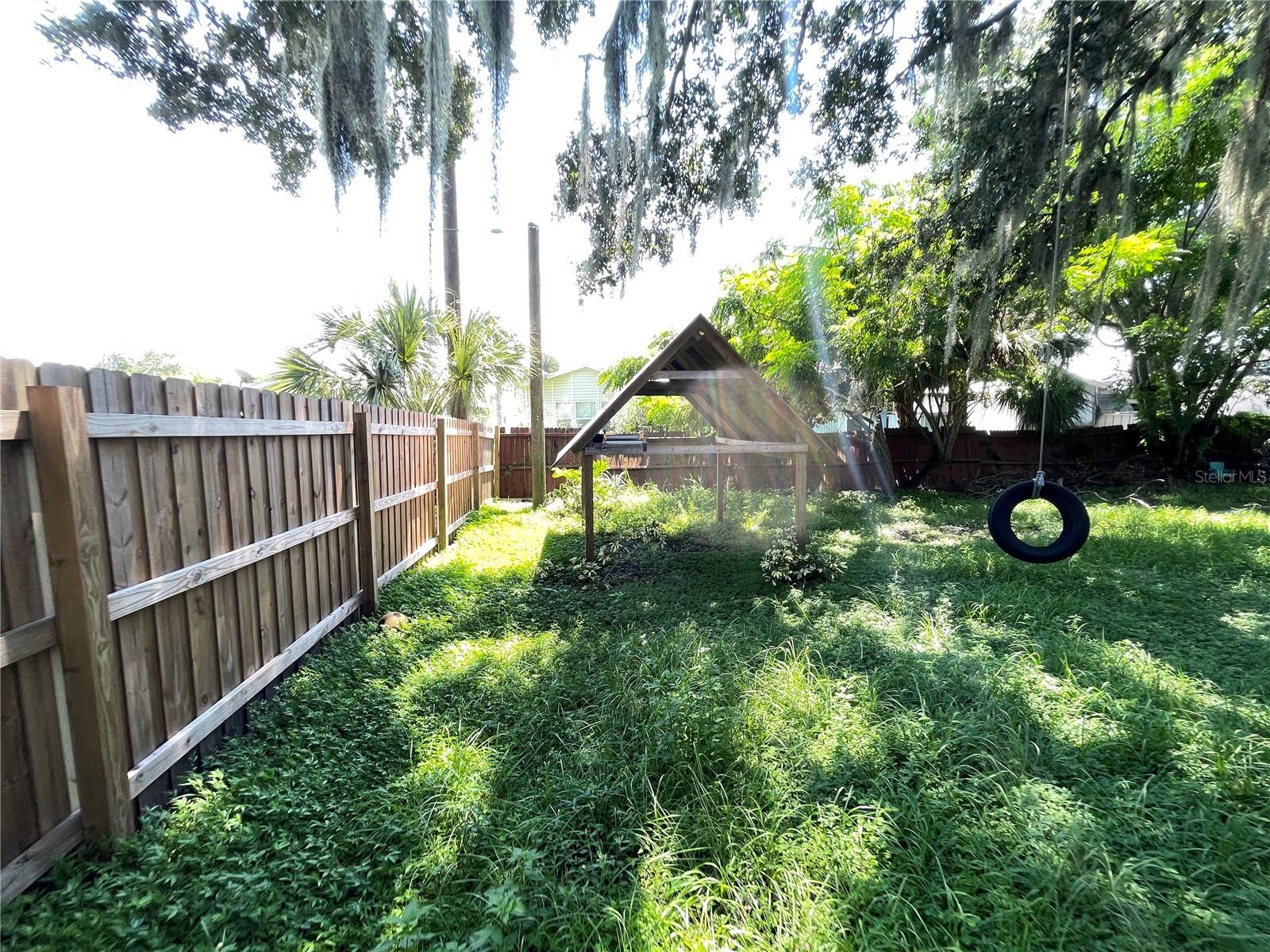 Image 36 of 40 For 8104 Badger Ln