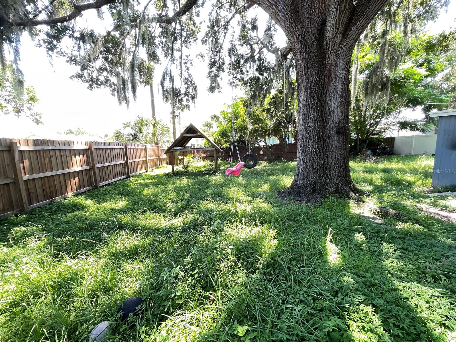 Image 8 of 40 For 8104 Badger Ln
