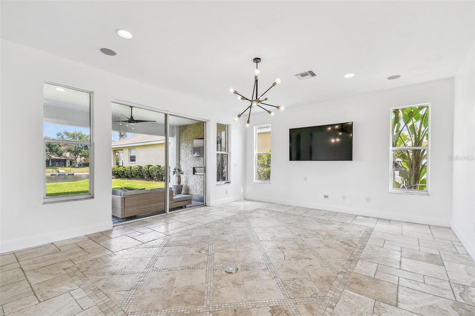 Image 11 of 92 For 18005 Malakai Isle Drive