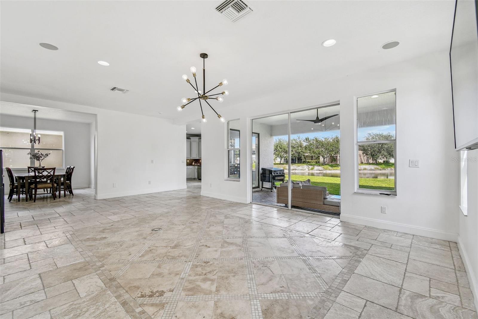Image 13 of 92 For 18005 Malakai Isle Drive