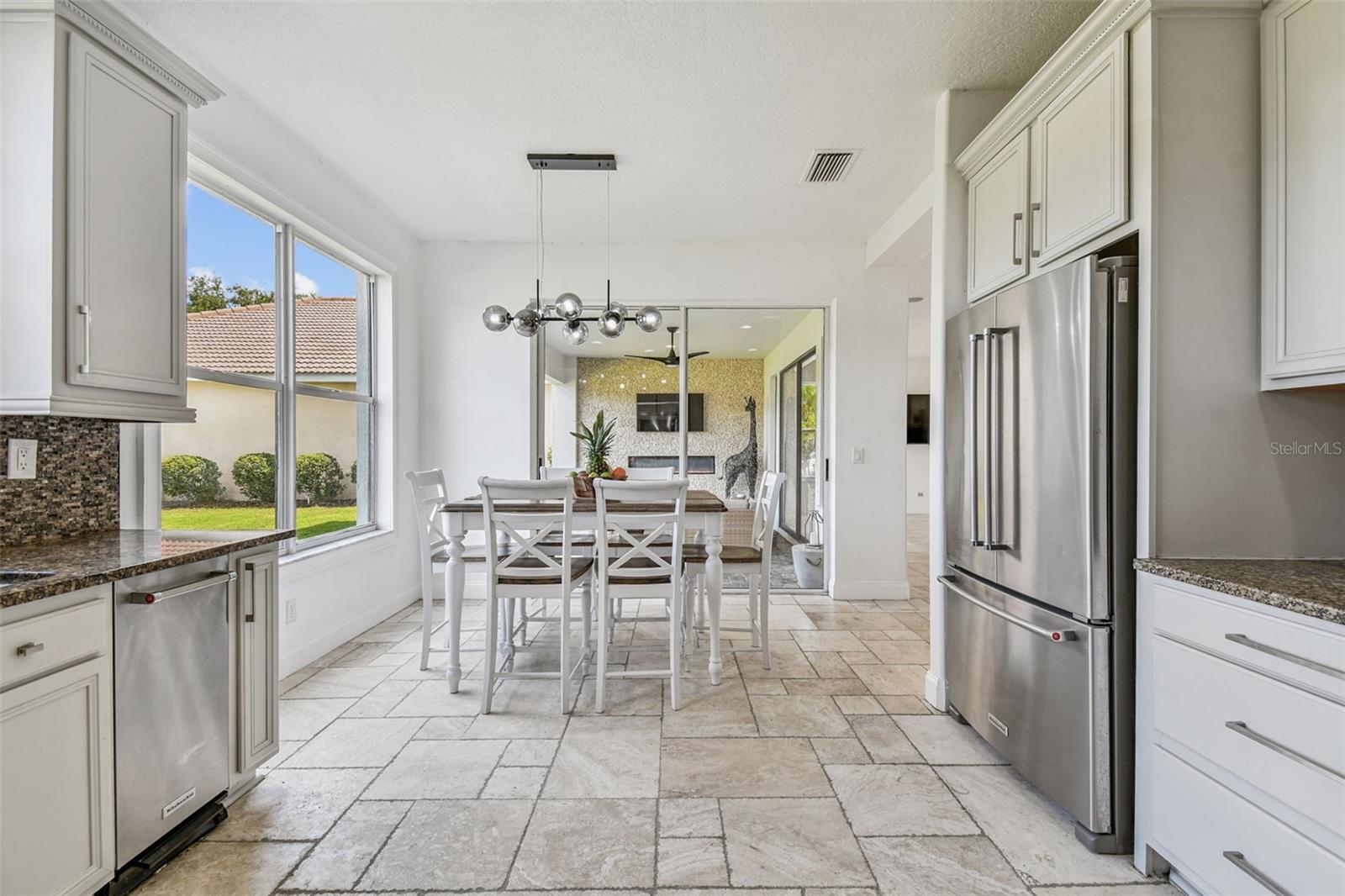 Image 21 of 92 For 18005 Malakai Isle Drive