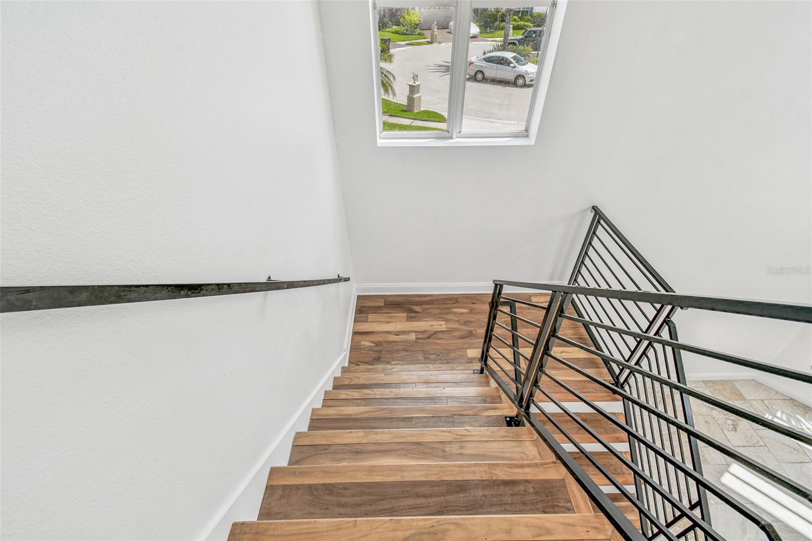 Image 30 of 92 For 18005 Malakai Isle Drive
