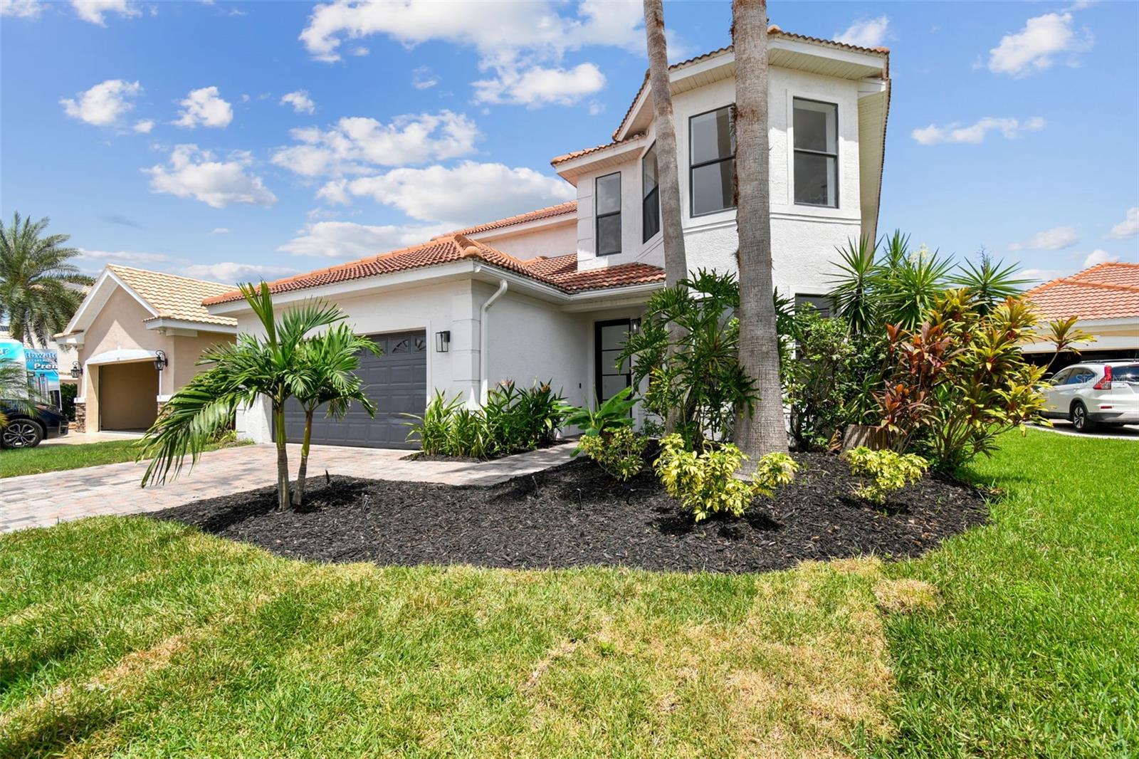 Image 4 of 92 For 18005 Malakai Isle Drive