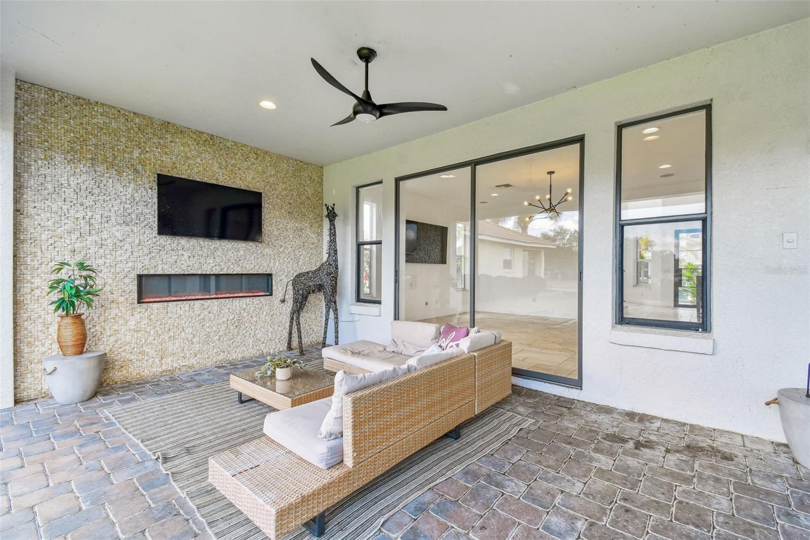 Image 56 of 92 For 18005 Malakai Isle Drive