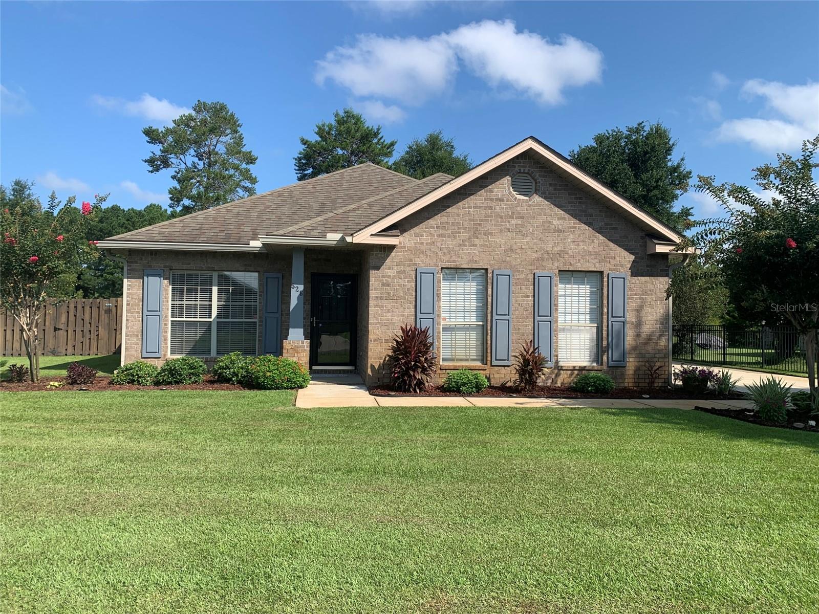 Details for 526 Camellia Court, FREEPORT, FL 32439