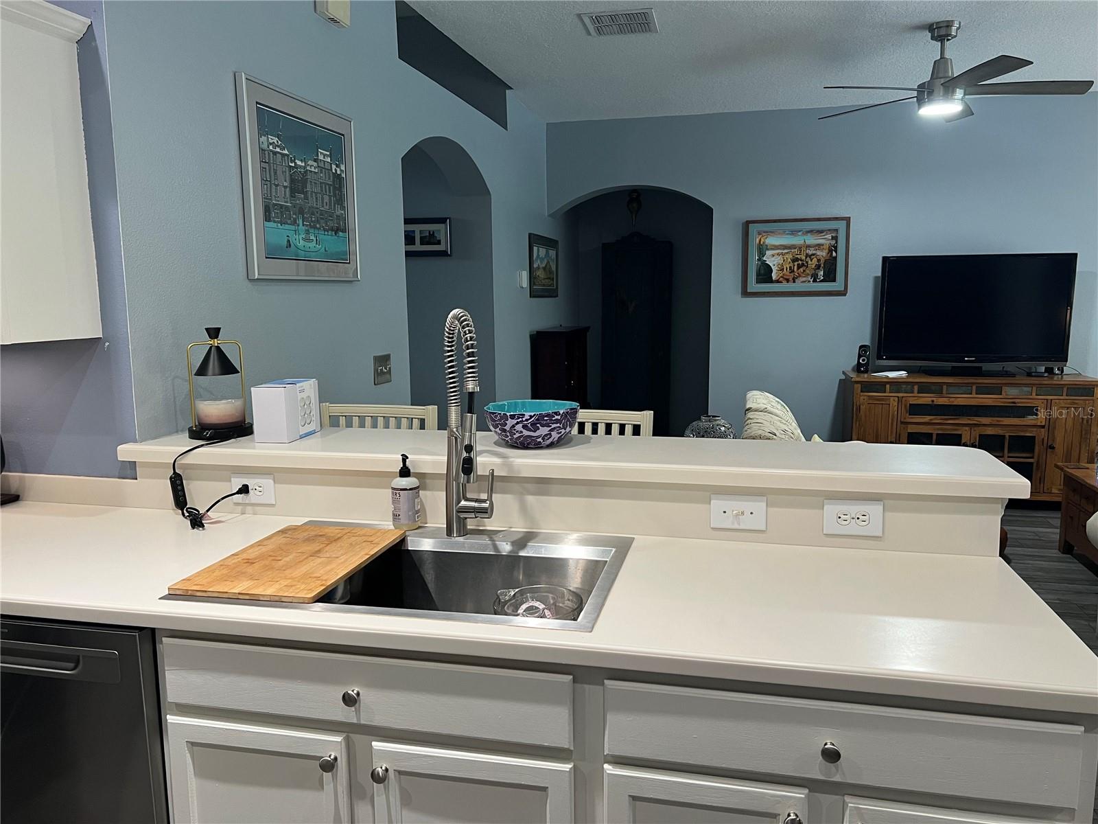 Listing photo id 8 for 23812 Plantation Palms Boulevard