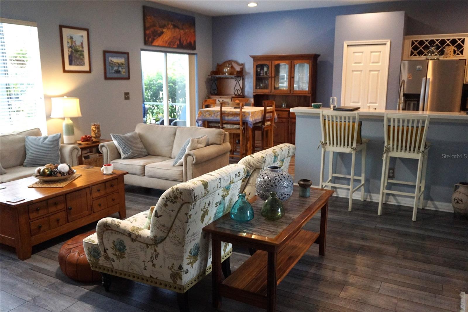 Listing photo id 2 for 23812 Plantation Palms Boulevard